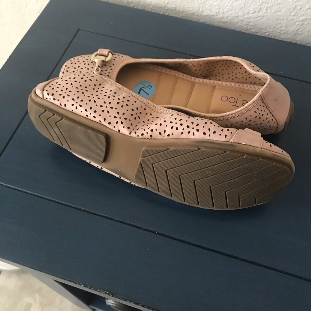 Shoes - Picture 5 of 5